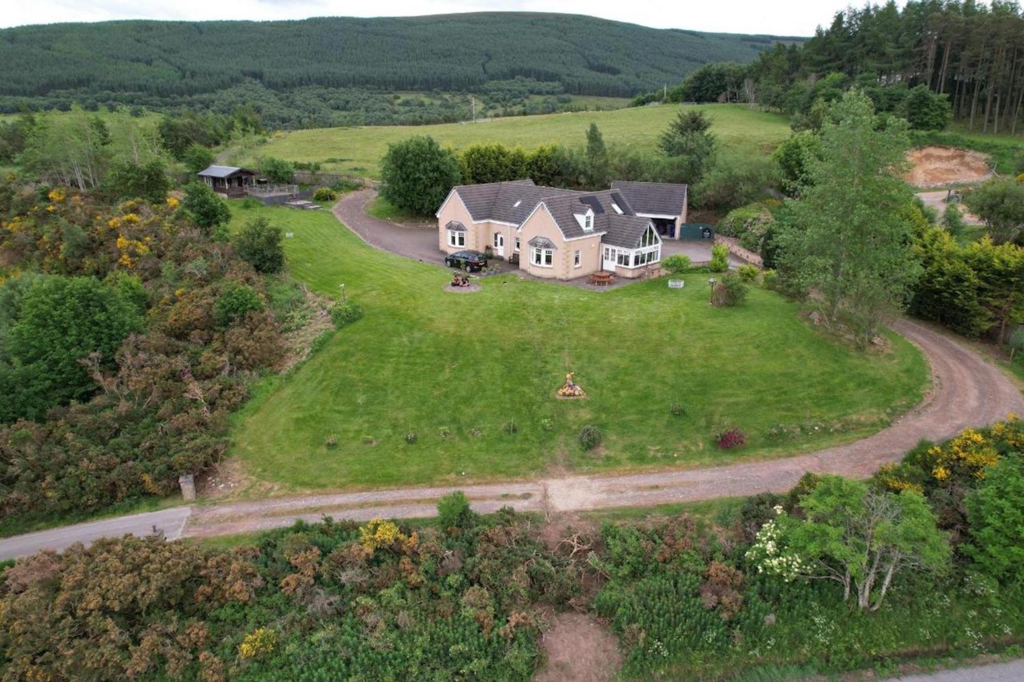 The Gables Whisky B&B 达夫敦 外观 照片